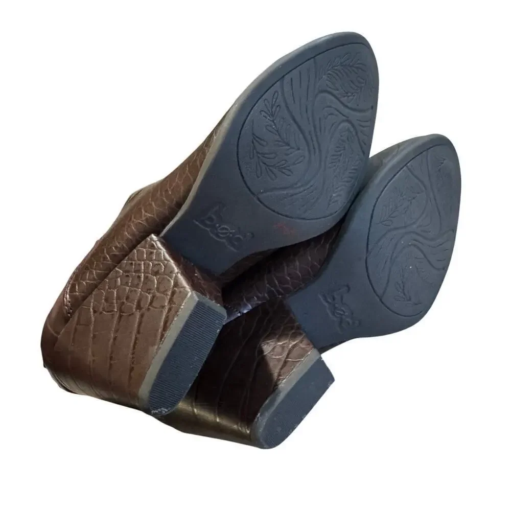 NWOB B.O.C. by Born Ankle Booties Women’s 7.5 Brown Reptile Faux Leather